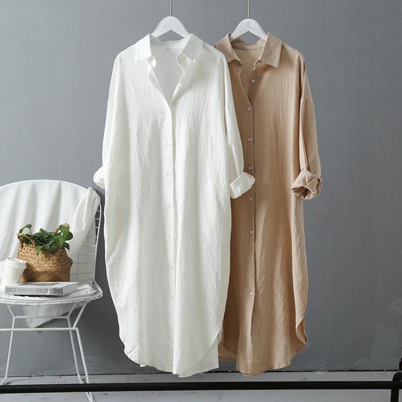 Gaile | Langärmliges Kleid aus Baumwolle mit Knopfleiste